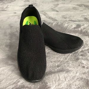 Skechers Go Walk 4 “Gifted”